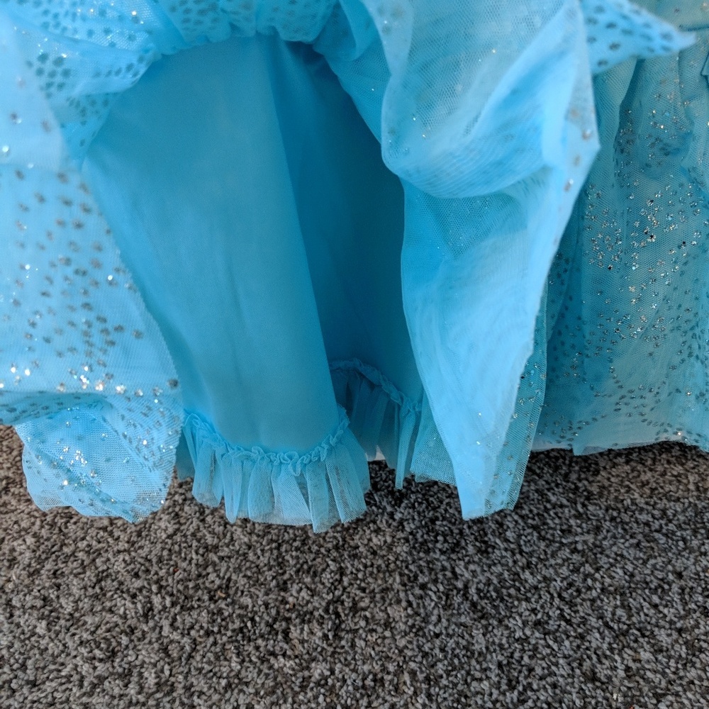 Dress - Picture 3 of 5